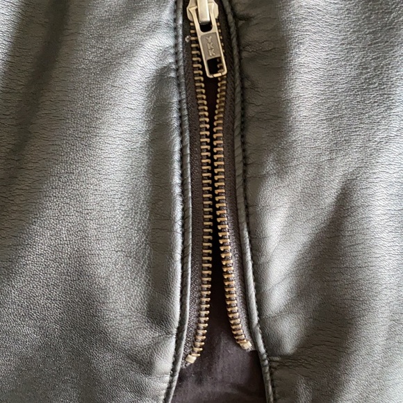 SALE 💫 🖤Free People🖤 Leather Mini Skirt ✨NWOT✨ - Picture 4 of 8